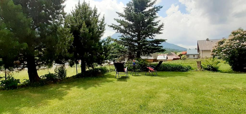 Zahrada ubytování Apartmán Astra v Ždiari