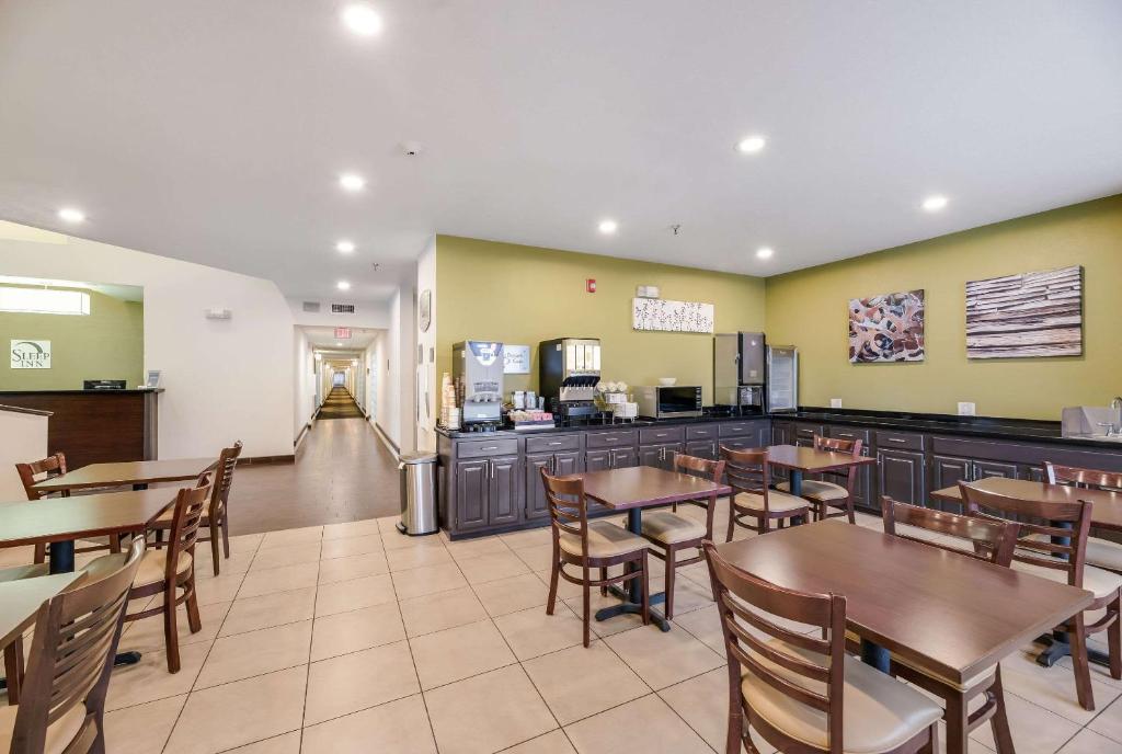 Cucina o angolo cottura di Sleep Inn Flagstaff