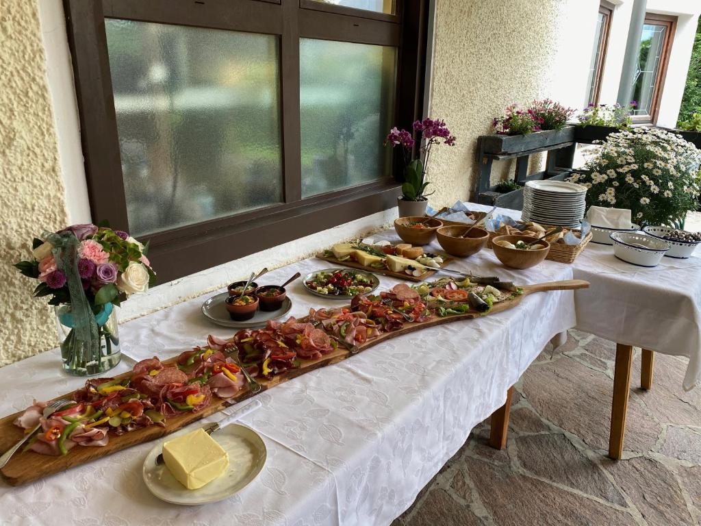 Menjar a l'hostal o pensió o a prop