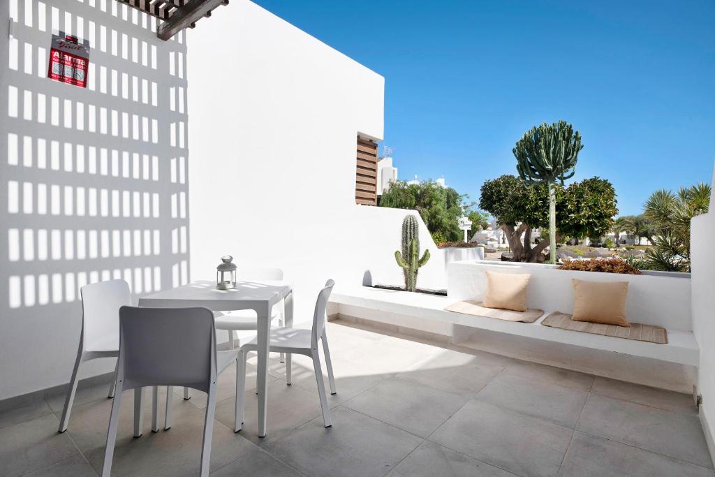 Calimar Los Molinos, Costa Teguise – Updated 2023 Prices