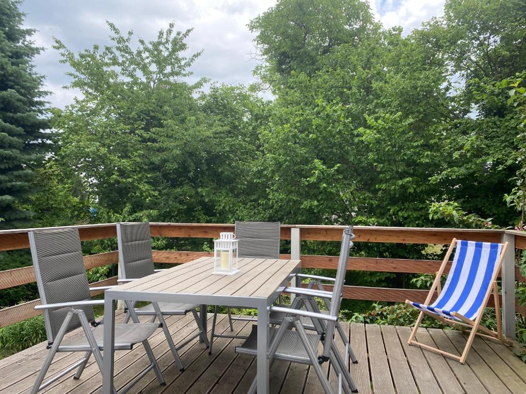 Vonkajšia záhrada v ubytovaní Praia Apartments - 200m do Plaży Orłowo - Parking - Apartament Laguna