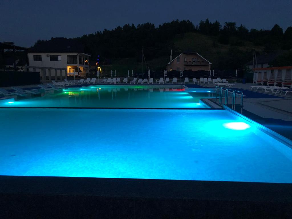 Bazén v ubytování Hotel Ashad nebo v jeho okolí