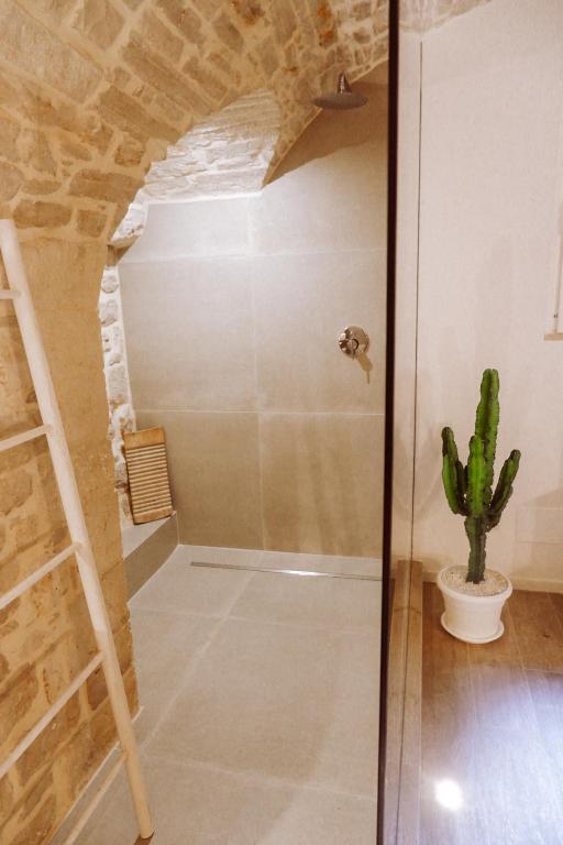 Łazienka w obiekcie INDE Á LA TERRE, GUEST HOUSE Locazione Turistica