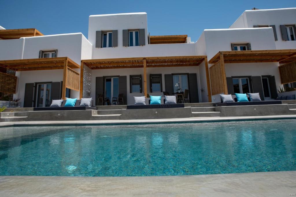Bazén v ubytování CASA DI PIETRA MYKONOS nebo v jeho okolí
