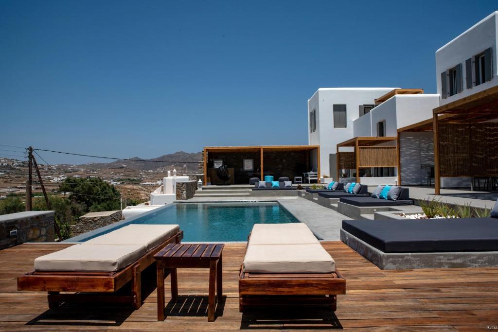 Bazén v ubytování CASA DI PIETRA MYKONOS nebo v jeho okolí