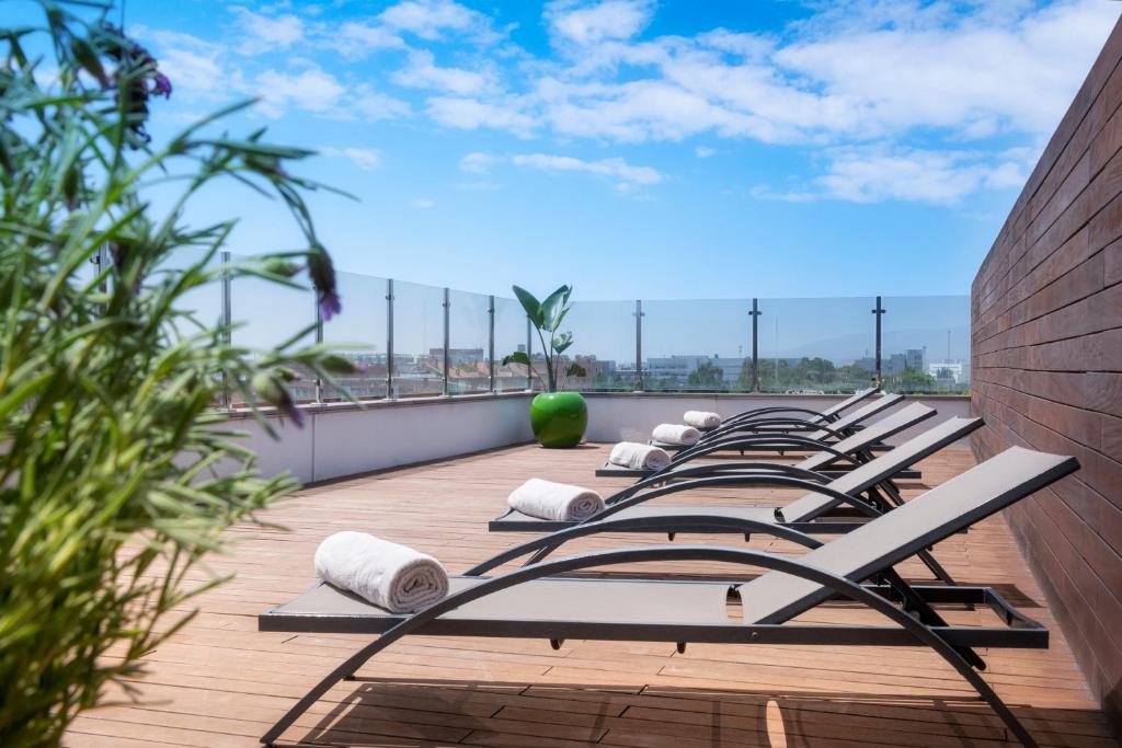 Balkón nebo terasa v ubytování Salles Ciutat del Prat Barcelona Airport