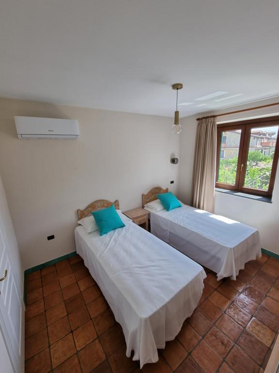 Casa Fifina Rooms - 带有私人浴室的四倍房间