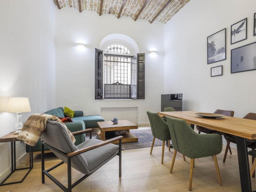 Precioso APT junto Museo Bellas Artes CENTRO
