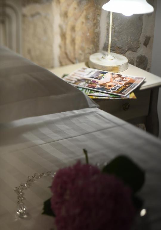 Posteľ alebo postele v izbe v ubytovaní Dubrovnik Throne Suite IV