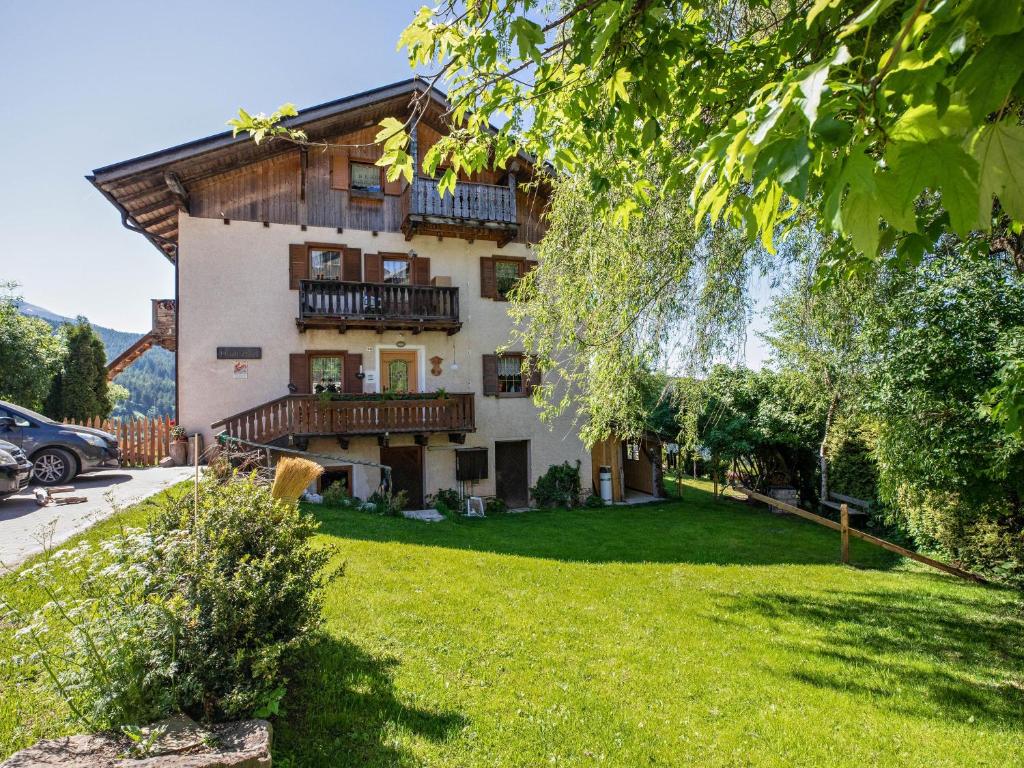 The building in which Az apartmant is located