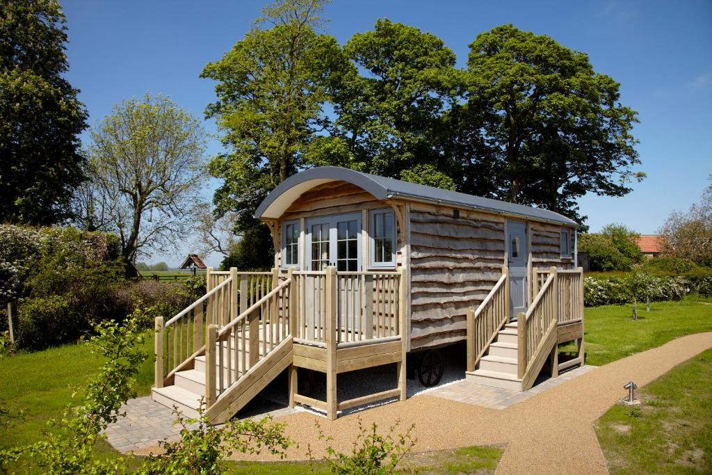 Hornington Manor Shepherds Huts