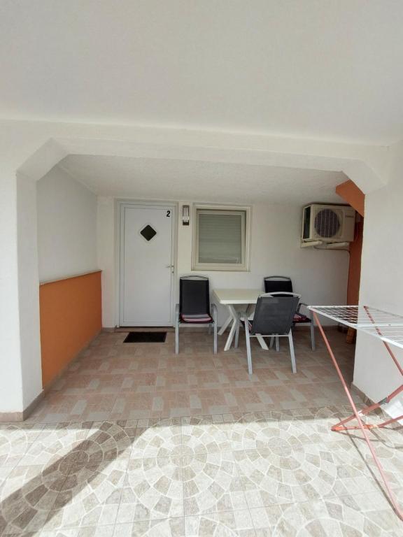Zdjęcie z galerii obiektu Sofija apartmani w mieście Vir