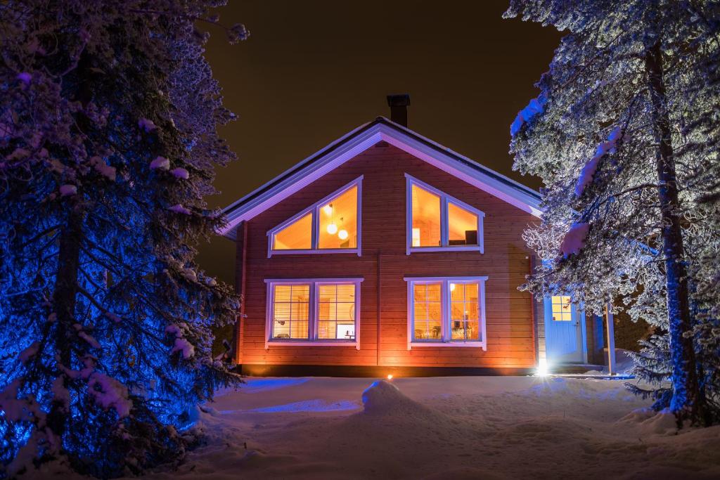 
Lapland Villa talvella
