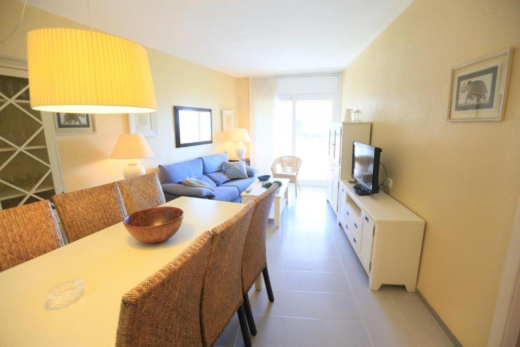 Apartamento Golf Sant Jordi en Cambrils 15057 Family complex ...