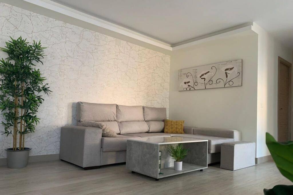 APARTAMENTOS VELAZQUEZ (Spanje Málaga) - Booking.com