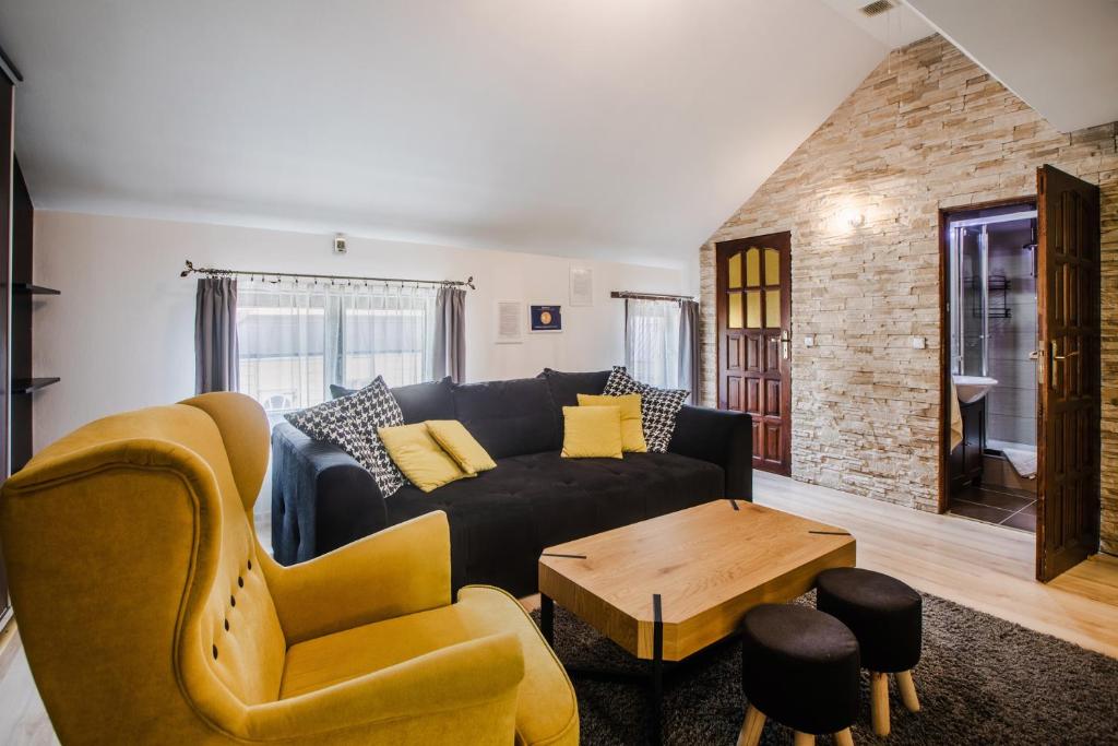 Posedenie v ubytovaní Dwupiętrowy Apartament Grota 2
