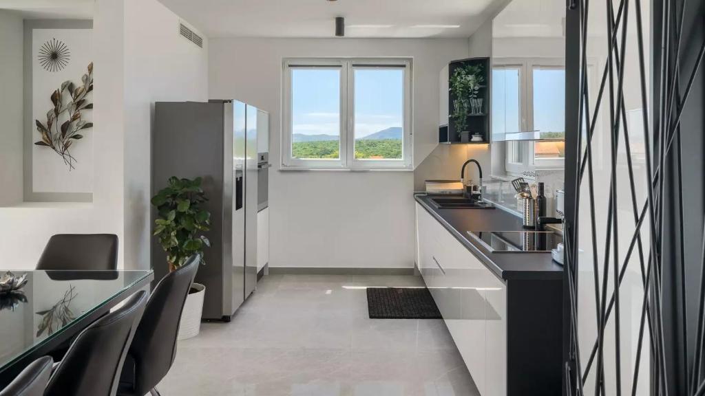 Kuchnia lub aneks kuchenny w obiekcie Luxury Villa Subventus