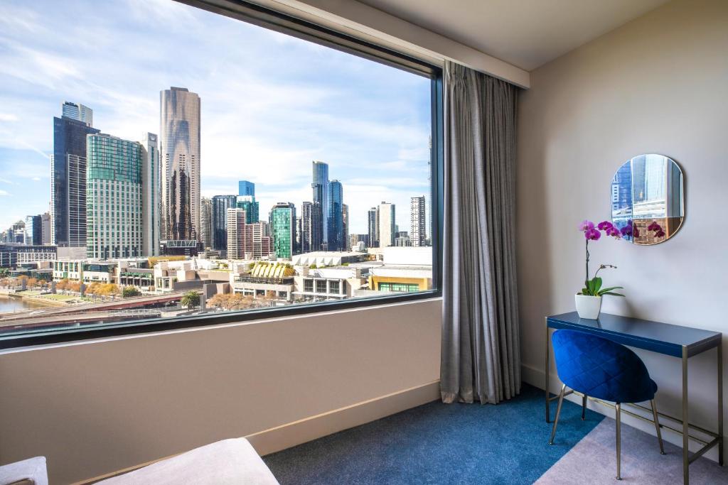 Crowne Plaza Melbourne by IHG - Resim 9