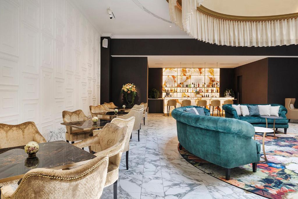 A seating area at Áurea Ana Palace by Eurostars Hotel Company