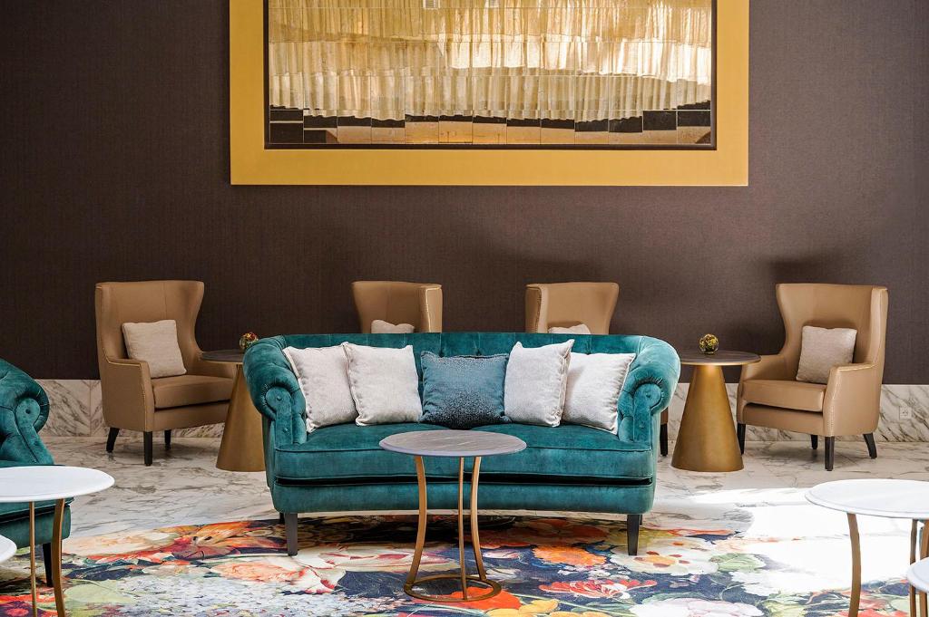 A seating area at Áurea Ana Palace by Eurostars Hotel Company
