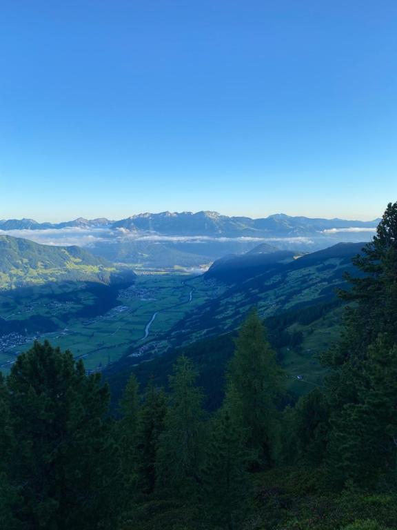 Seven Reasons / Panorama View - 16