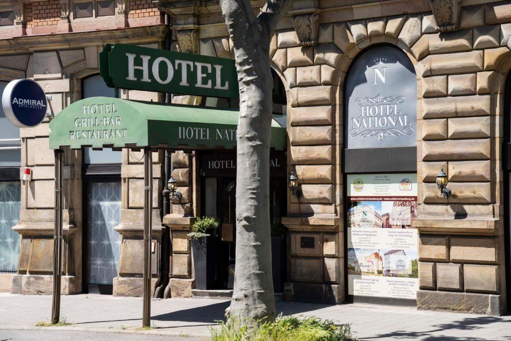 Certifikát, hodnocení, plakát nebo jiný dokument vystavený v ubytování Hotel National