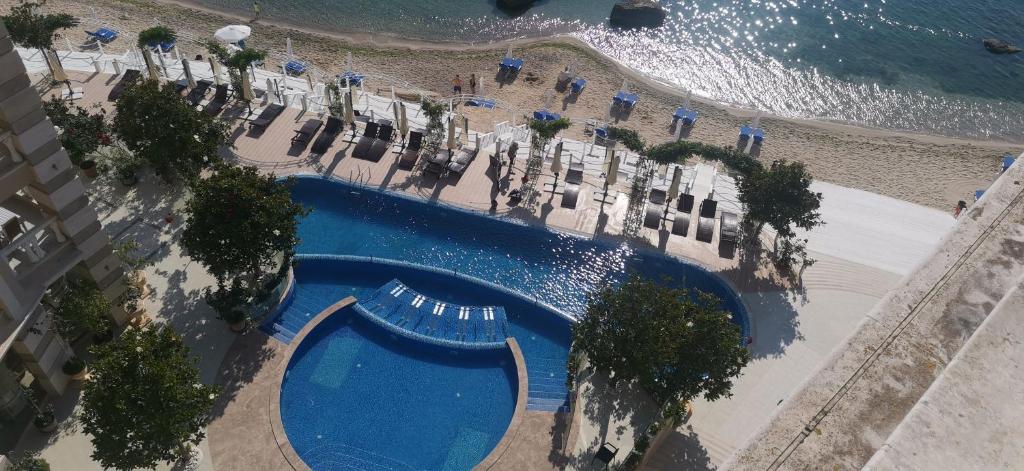 The swimming pool at or close to La Mer Residence
