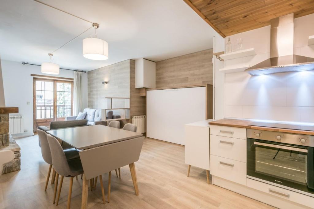 Apartahoteles VIELHA XV en Vielha, Cataluña