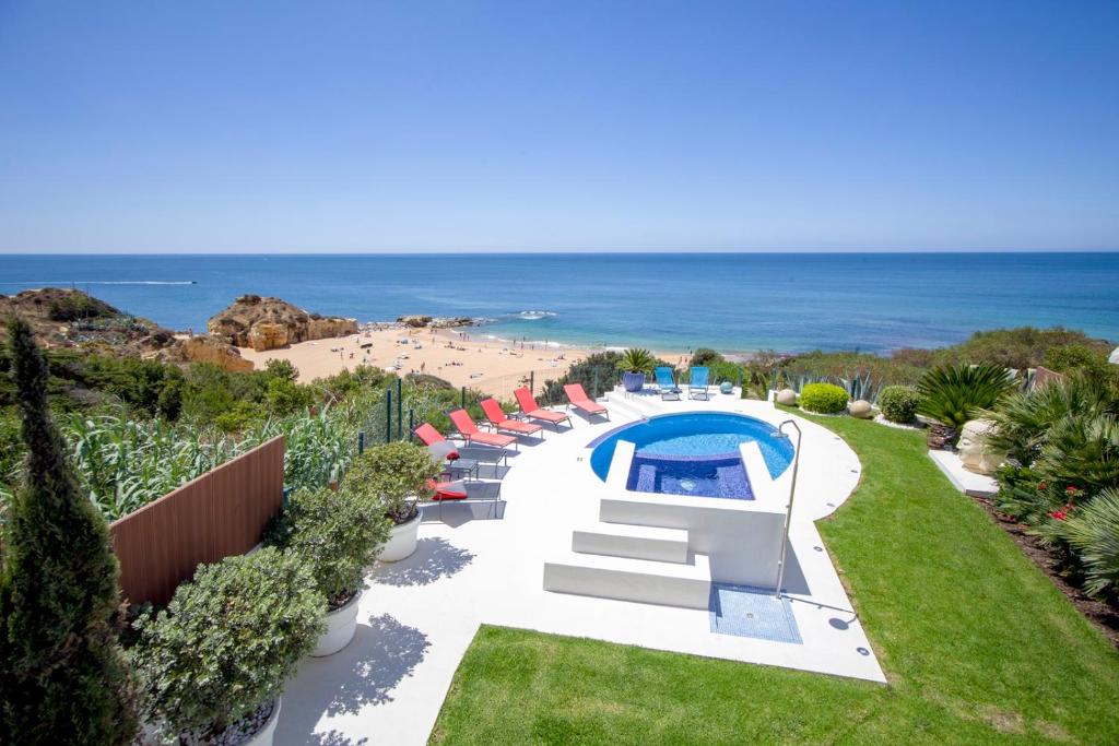 Beachfront Villa de la Plage private pool and jacuzzi, private path beach