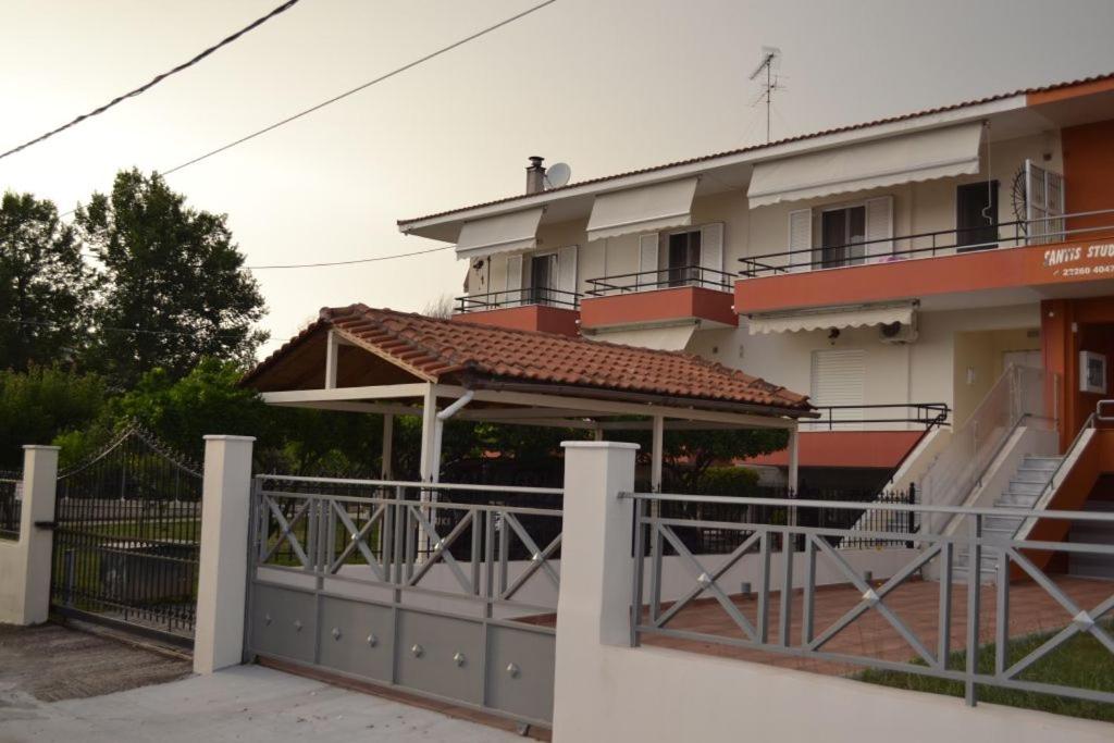 Budova, kde se apartmán nachází
