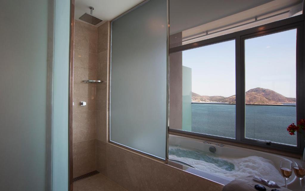  H Niteroi Hotel