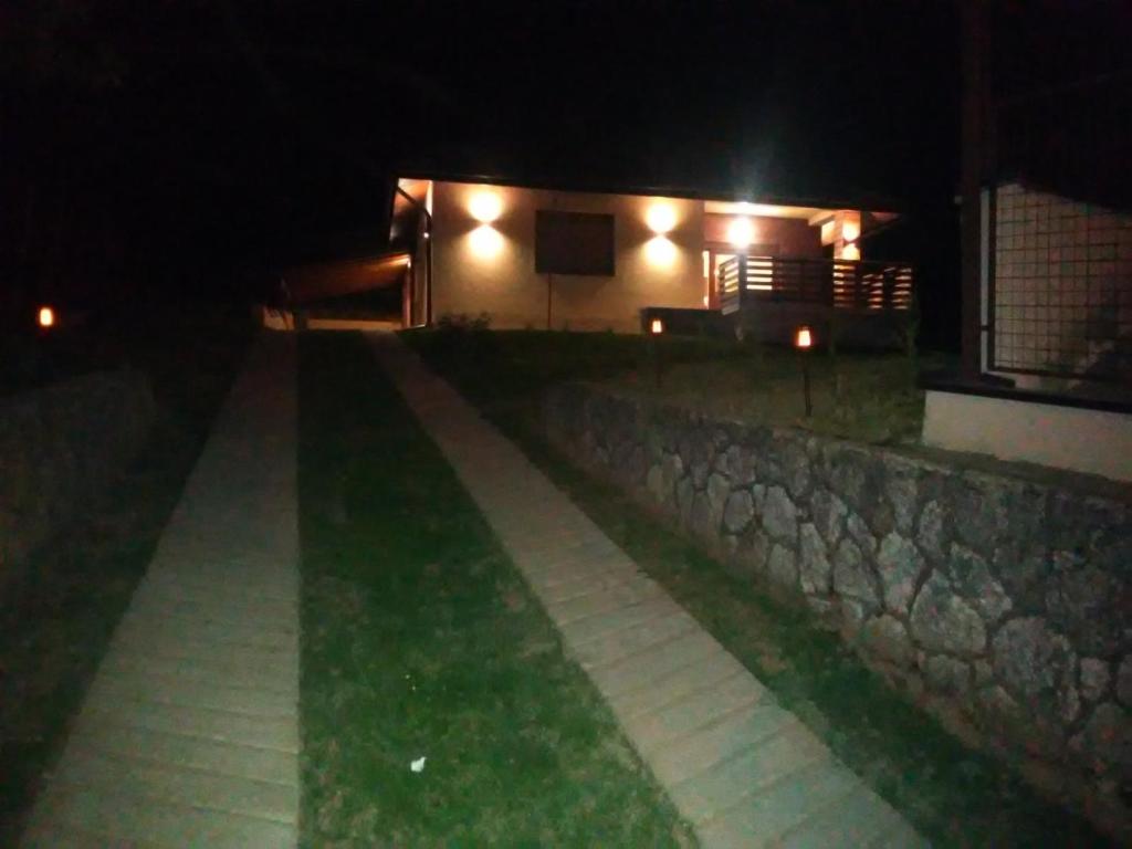 Budova, kde se vila nachází