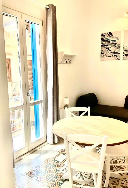 Posedenie v ubytovaní Casa Colore Loft