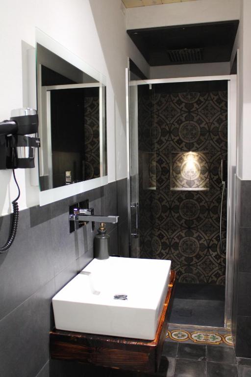 Su Zampillu Boutique Rooms Teulada - Habitación Triple Con Balcón