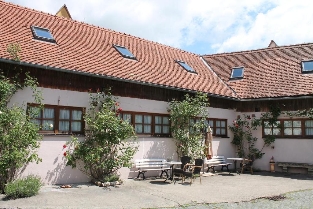 Budova, kde se hotel nachází