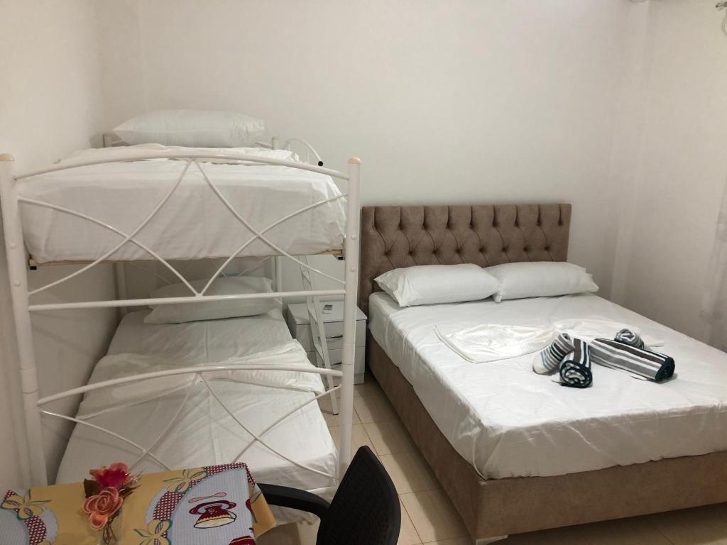 Elton Tafa guesthouse - Imazhi 7