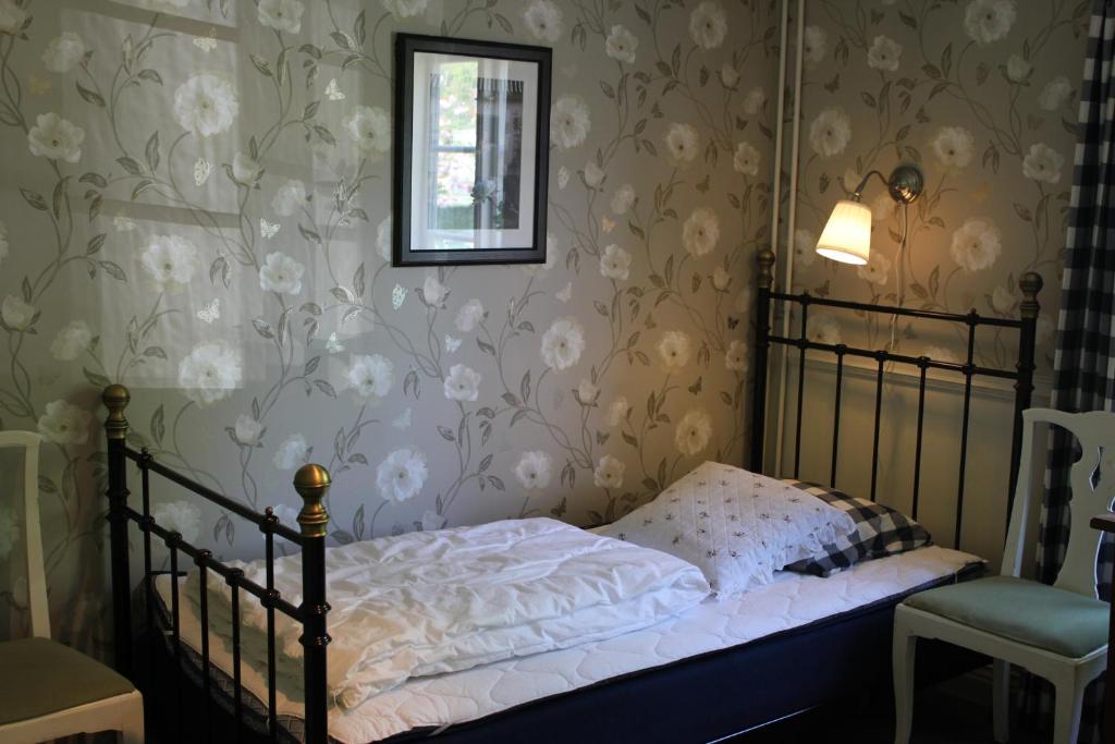Huskvarna Hotell & Vandrarhem - Habitación Doble Con Baño Compartido