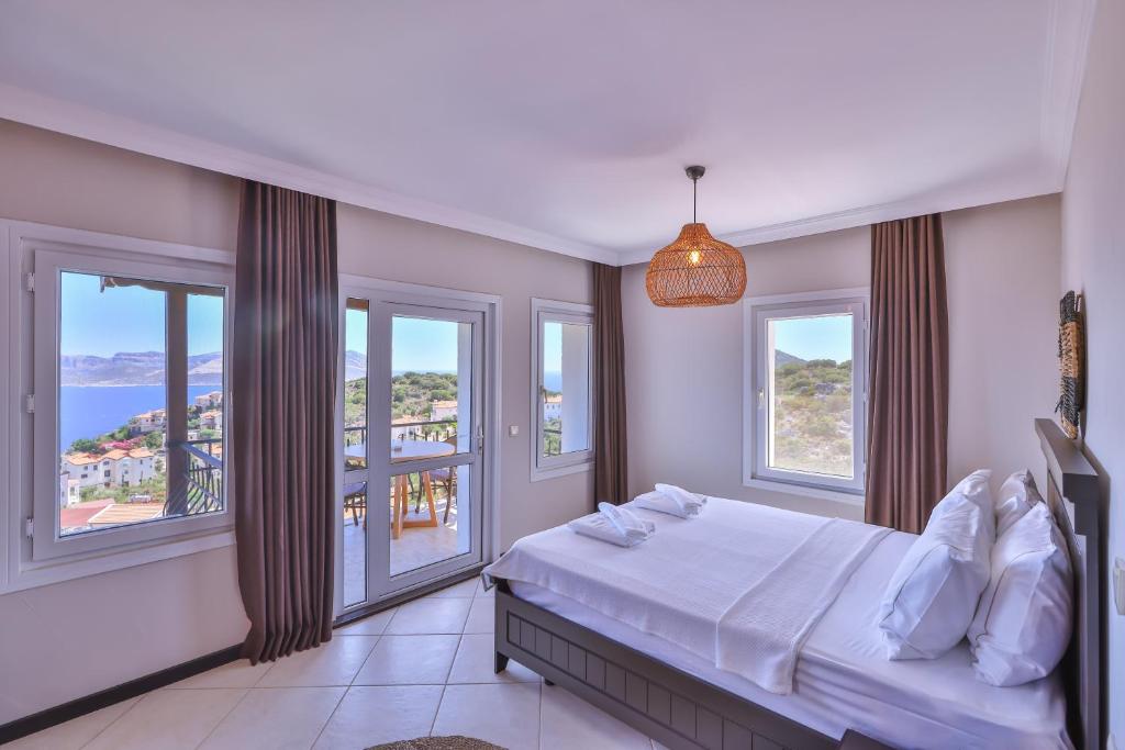 Hill House Adult Only - 13