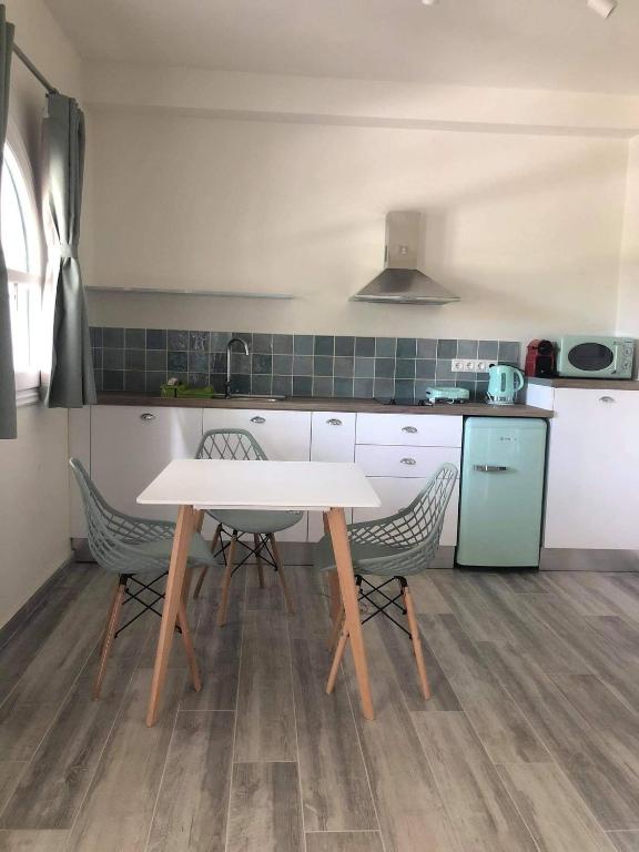 Kuchyň nebo kuchyňský kout v ubytování Villa Nena - Studio Suites