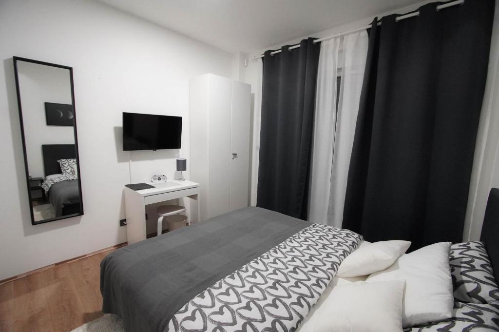 4TREES Airport Apartments and Rooms - 7