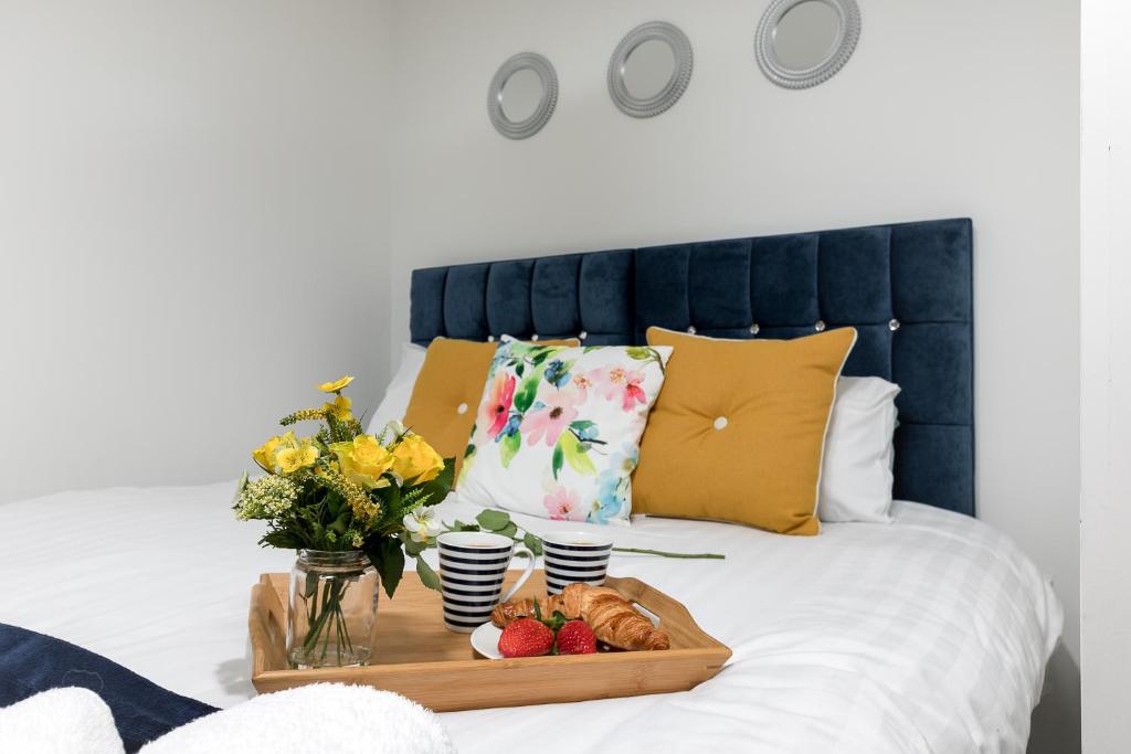 KVM - City Apartments - Contractors - Town Centre by KVM Stays - Deluxe -Wohnung