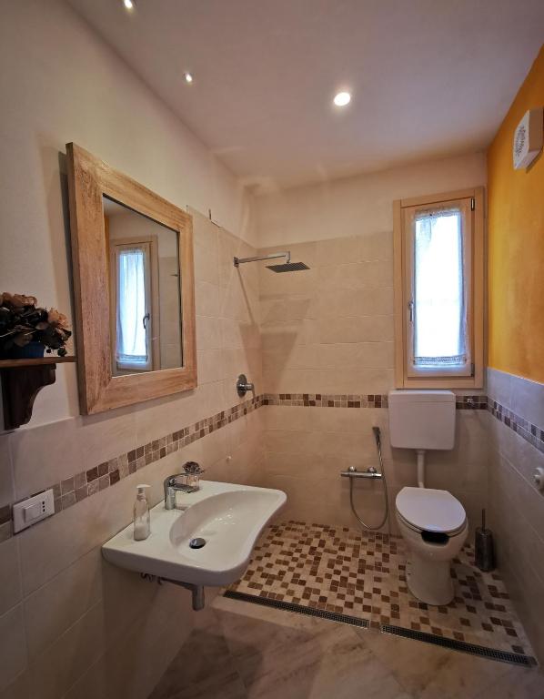 Kúpeľňa v ubytovaní Agriturismo Sotto la Rocca