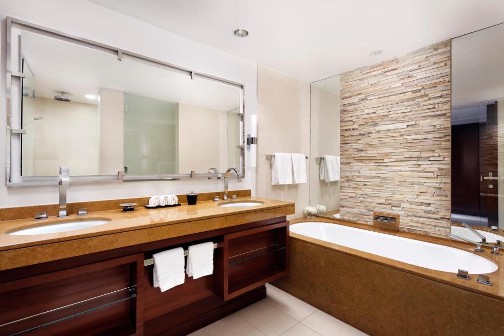 Four Seasons Hotel Denver photo 5