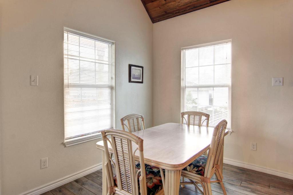 Coles Cabin LV124 - Housity