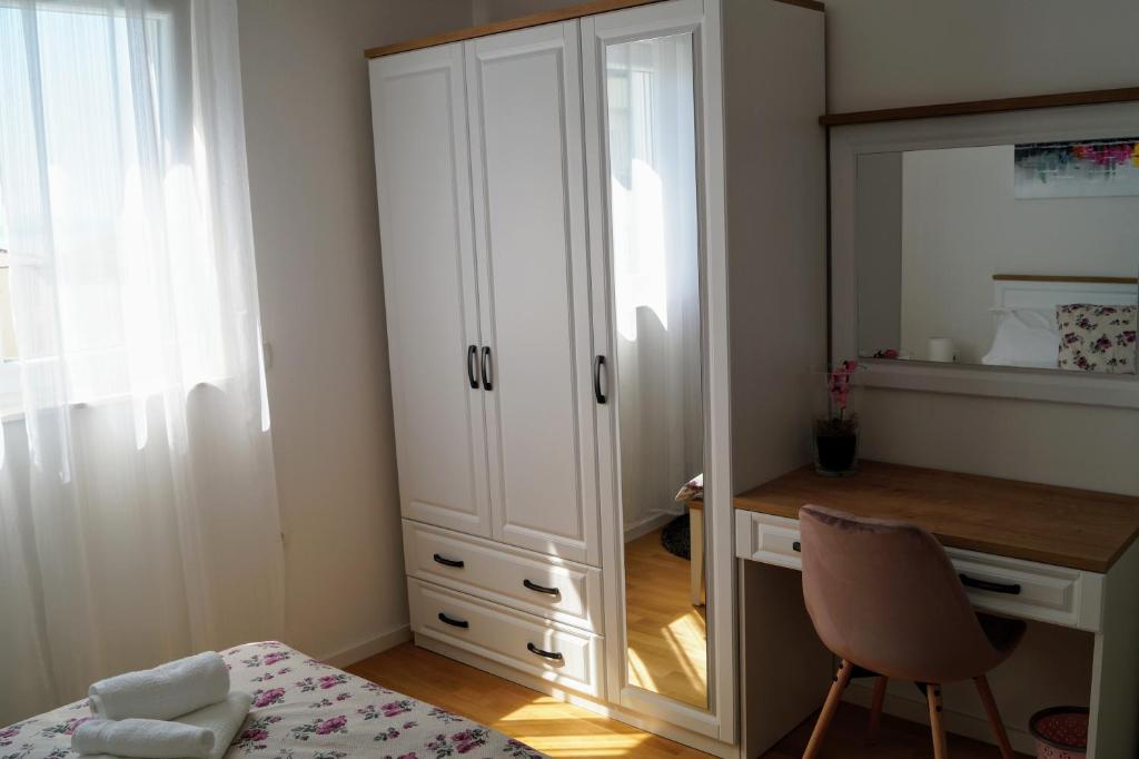 Fotografia z galérie ubytovania Apartment Ivona with beautiful seaview v destinácii Makarska