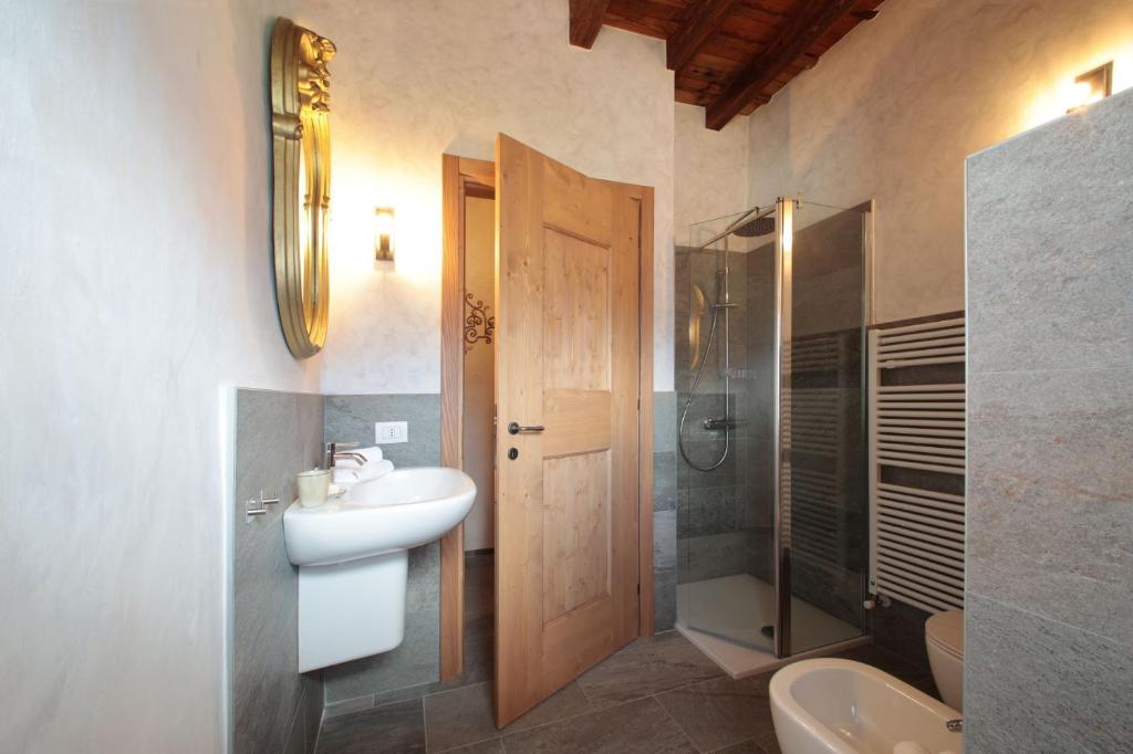 Vannituba majutusasutuses Borgo Selvapiana