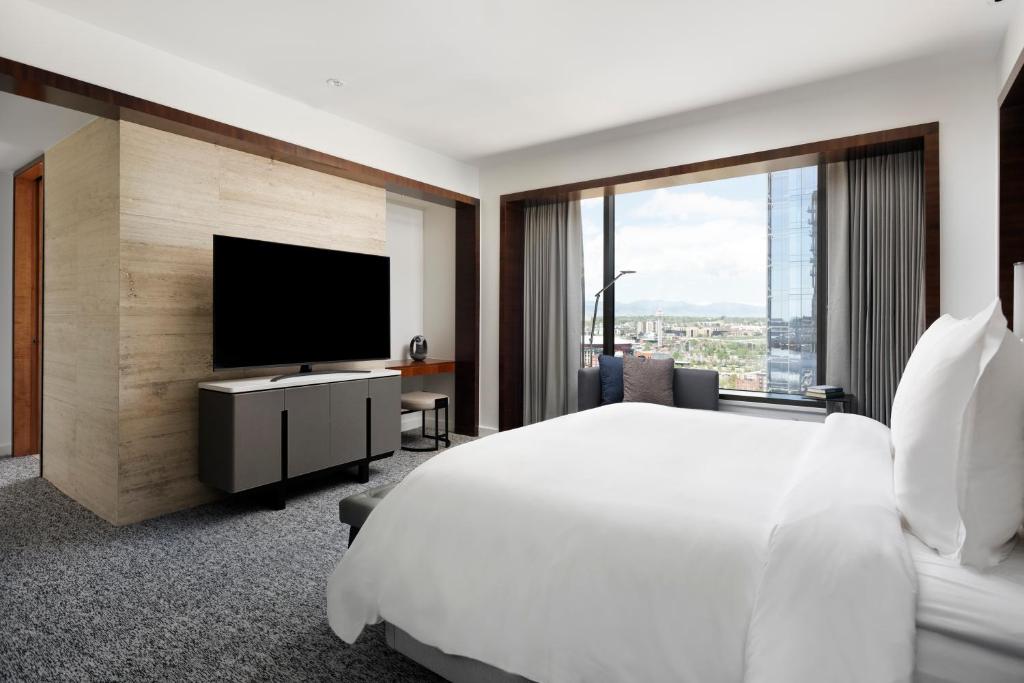 Four Seasons Hotel Denver - 