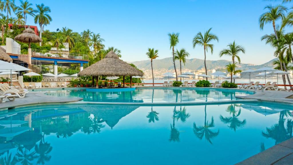 Swimmingpoolen hos eller tæt på Park Royal Beach Acapulco - All Inclusive
