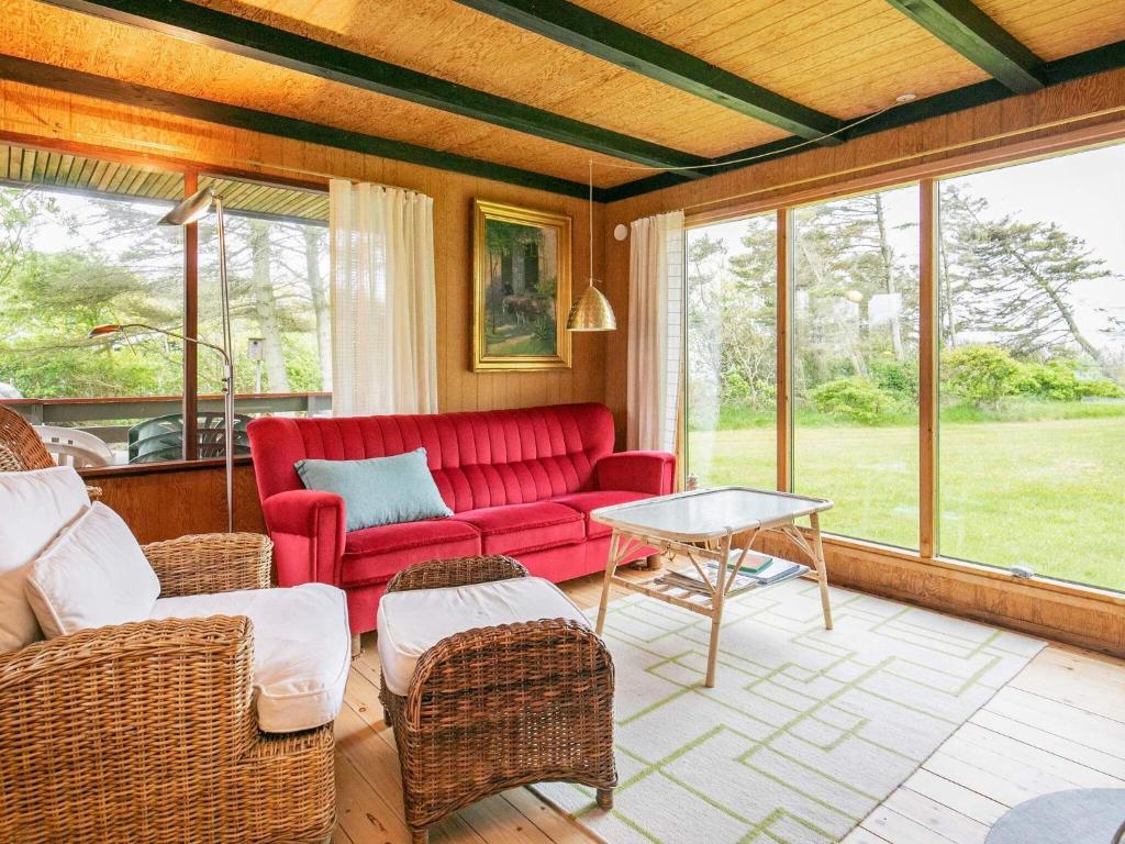 Posezení v ubytování 6 person holiday home in Vinderup