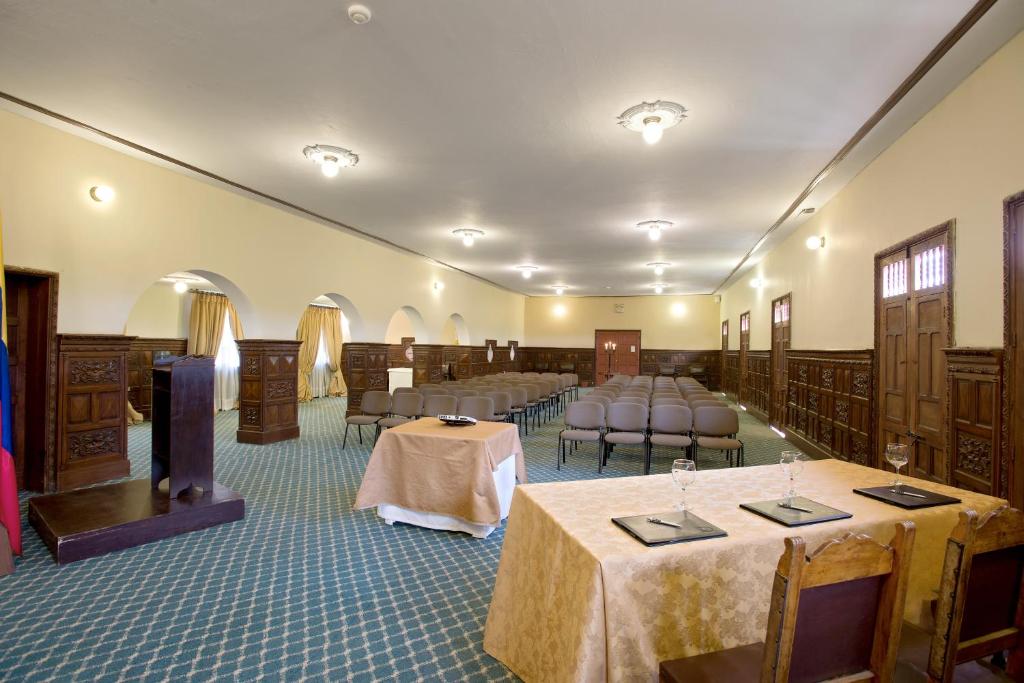 Konferenční prostory v ubytování Hotel Dann Monasterio